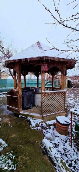 Casă cu 4 camere cu Teren 551 Mp în Orlești