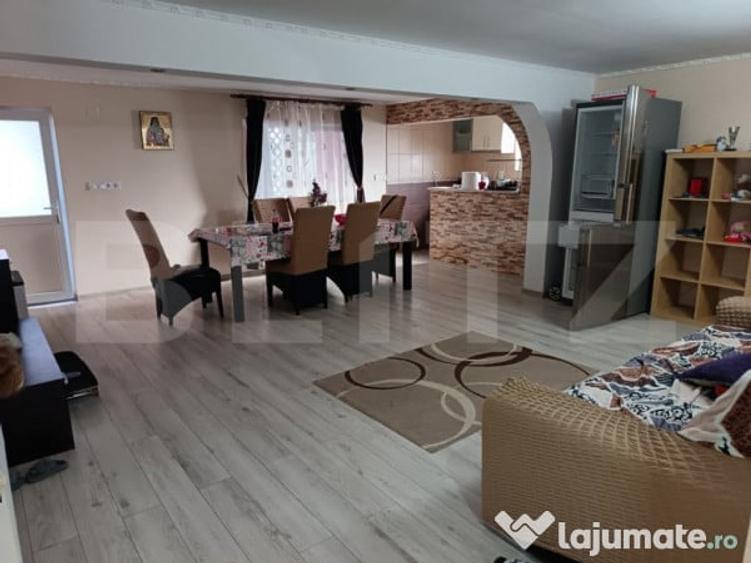 Casa renovata complet 4 camere , Living Open space , plus ca - 1