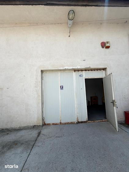Spațiu comercial, de 460 mp, în Chiajna