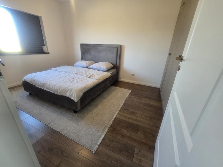 Casă cu 4 camere în Berceni