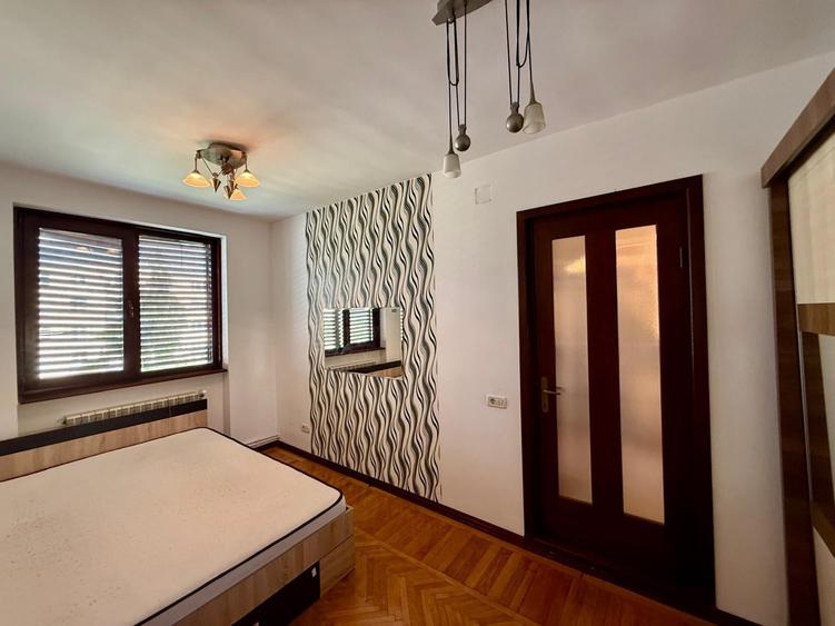 Apartament cu 3 camere semidecomandat în Ultracentral