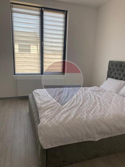 Casă cu 4 camere cu Teren 380 Mp în Berceni