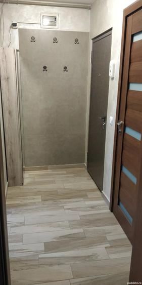 Apartament cu 2 camere semidecomandat, mobilat în Central