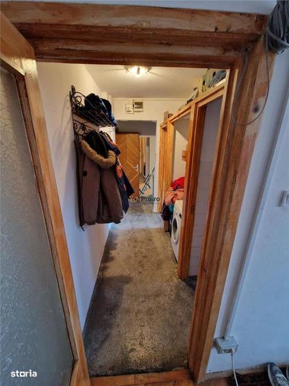 Apartament cu 3 camere semidecomandat în Circumvalațiunii
