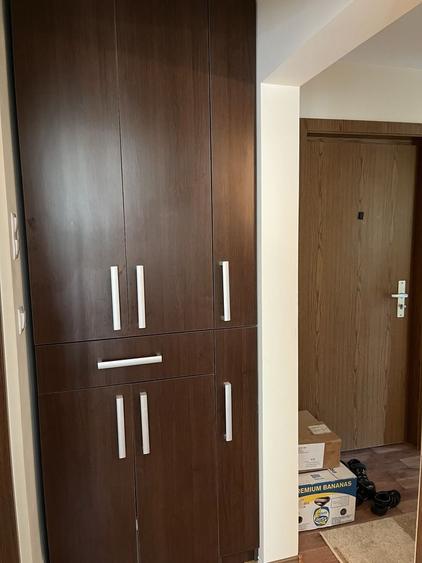 Apartament cu 3 camere decomandat în Zamfirescu