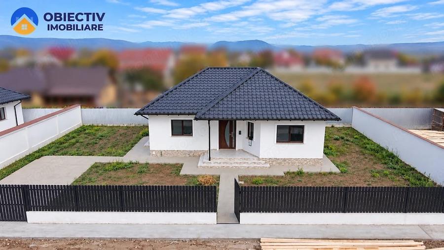 Casă cu 3 camere cu Teren 507 Mp în Dumbrava