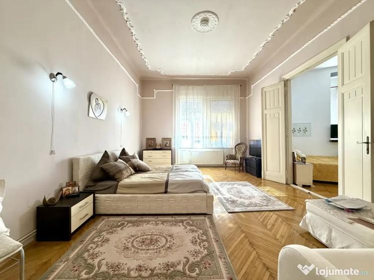 Apartament cu 4 camere semidecomandat, mobilat în Central