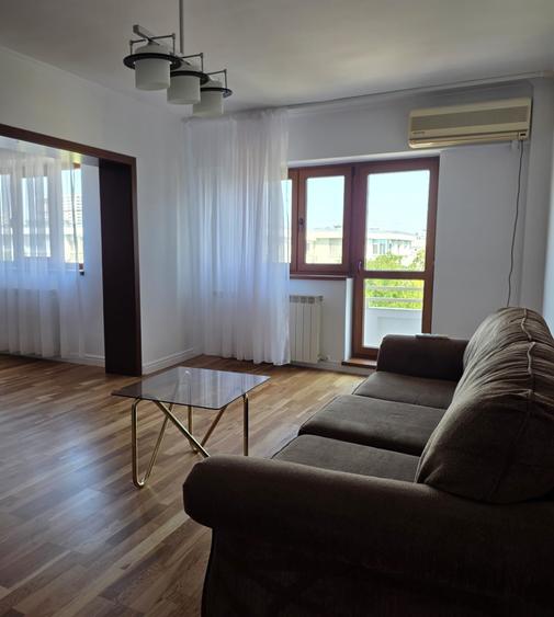 Penthouse cu 5 camere semidecomandat, mobilat în Aviației