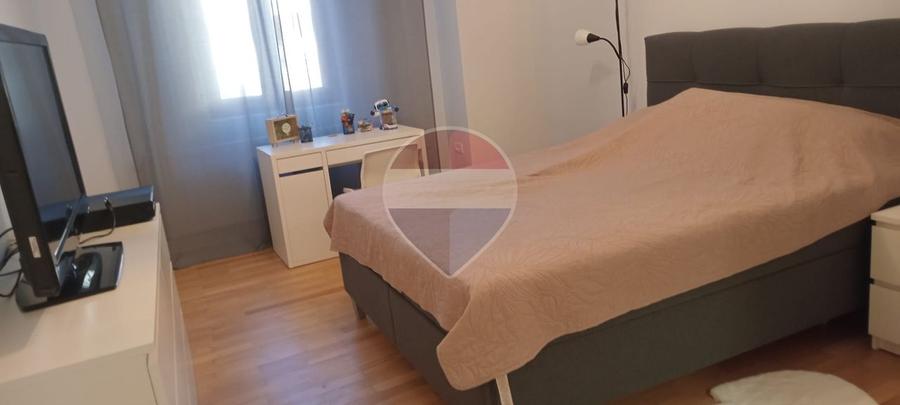 Apartament cu 3 camere decomandat, mobilat în Ultracentral