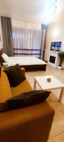 Apartament semidecomandat în Central