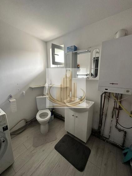 Casă individuală cu 5 camere cu Canalizare în Săcălaz