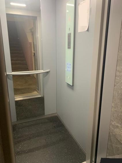 Nerva Traian-8 min metrou T. Noi, garsoniera, bloc mixt anvelopat, libera - 4
