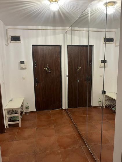 Apartament cu 2 camere semidecomandat în Ultimul leu