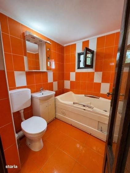 Apartament cu 3 camere decomandat în Traian