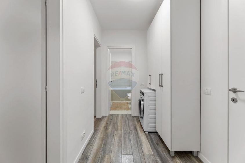 Apartament cu 3 camere decomandat în Romanilor