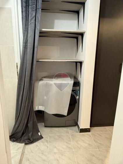 Apartament cu 3 camere decomandat, mobilat în Apusului