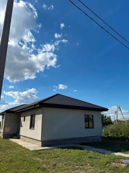 Casă cu Teren 374 Mp în Agigea