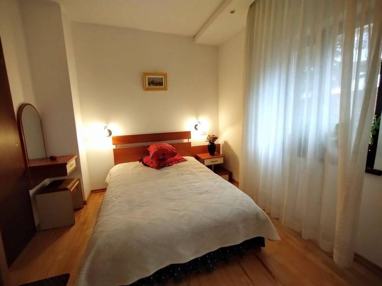 Casă cu 4 camere cu Teren 595 Mp în Vest