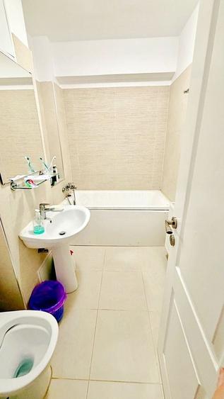 Apartament cu 3 camere decomandat, mobilat în Central
