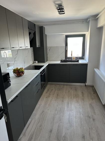 Apartament cu 2 camere decomandat, mobilat în Exterior Vest