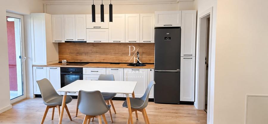 Apartament cu 2 camere semidecomandat, mobilat în Florești