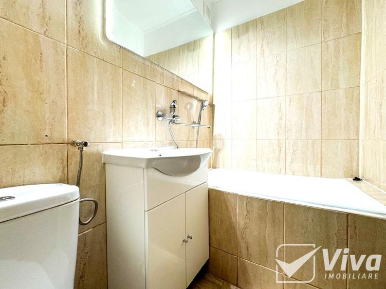 Apartament cu 3 camere semidecomandat în Alexandru cel Bun