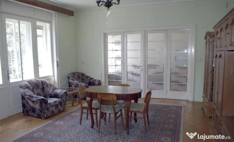Apartament cu 4 camere decomandat în Bălcescu