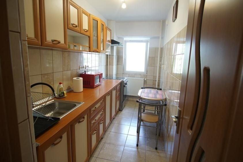 Garsonieră decomandată în Central