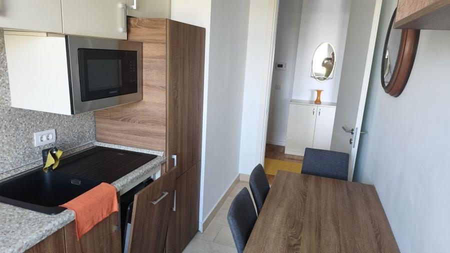 Apartament cu 3 camere decomandat, mobilat în 1 Mai