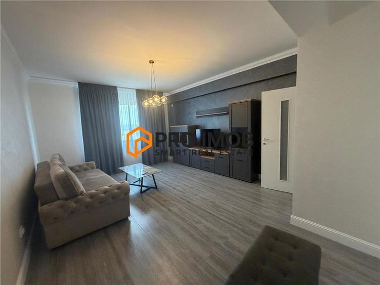 Apartament cu 3 camere decomandat, mobilat în Orizont