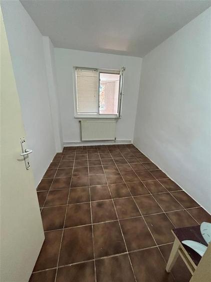 Apartament cu 2 camere decomandat în Viziru 1