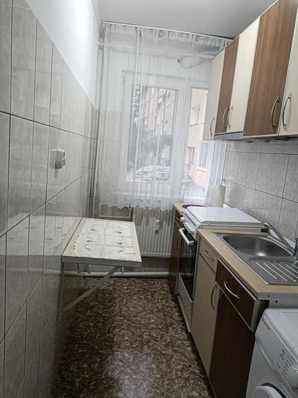 Apartament cu 2 camere semidecomandat în George Enescu