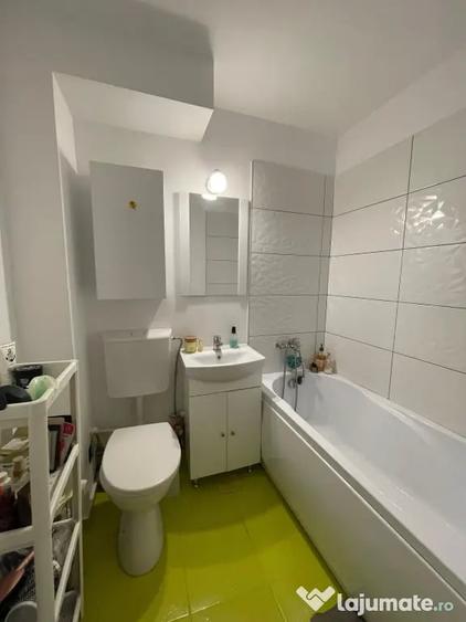 Apartament cu 2 camere decomandat în Berceni