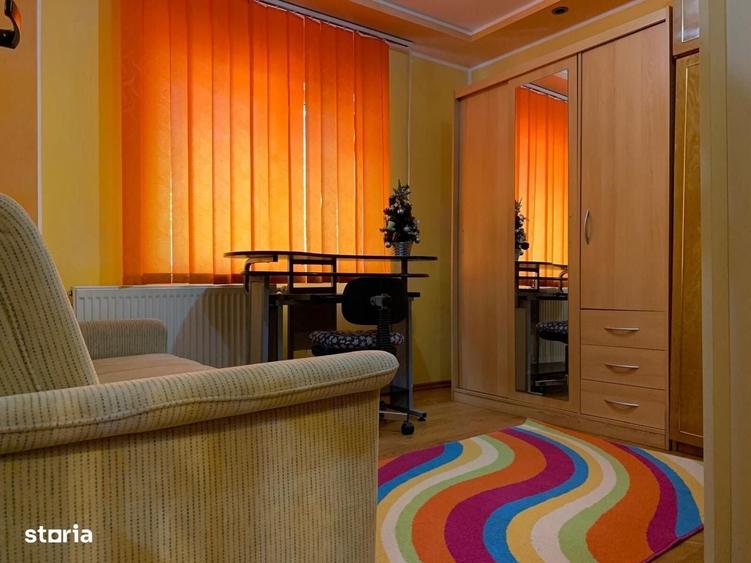 Apartament cu 3 camere decomandat în Dâmbovița