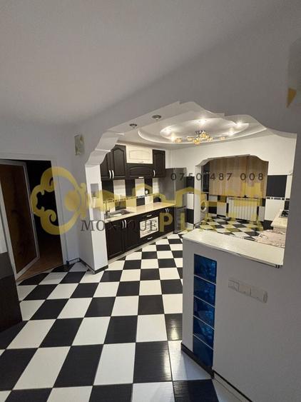 Apartament cu 2 camere decomandat, mobilat în Central