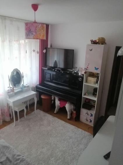 Apartament cu 2 camere, zona Tatarasi, etaj 1/4 - 7