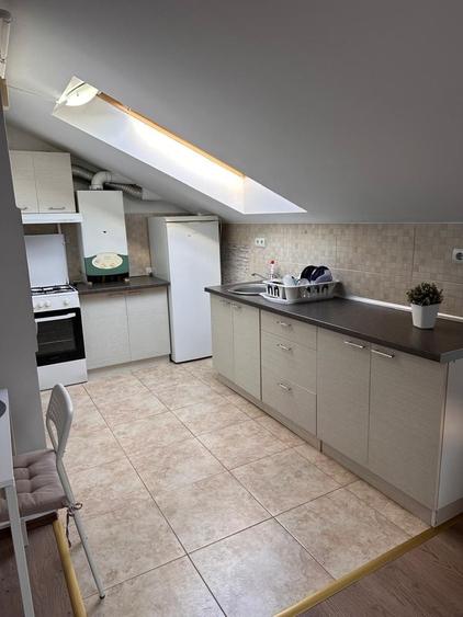 Apartament cu 2 camere decomandat în Florești
