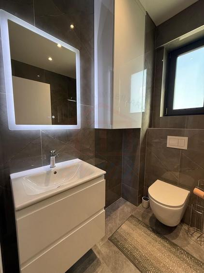 Apartament cu 2 camere decomandat, mobilat în