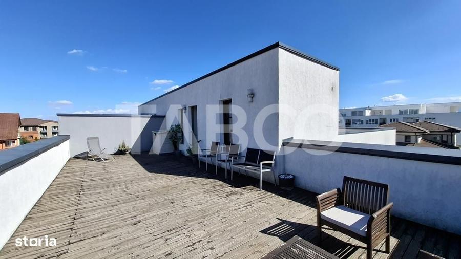 Casă cu 4 camere decomandat cu Teren 375 Mp în Central