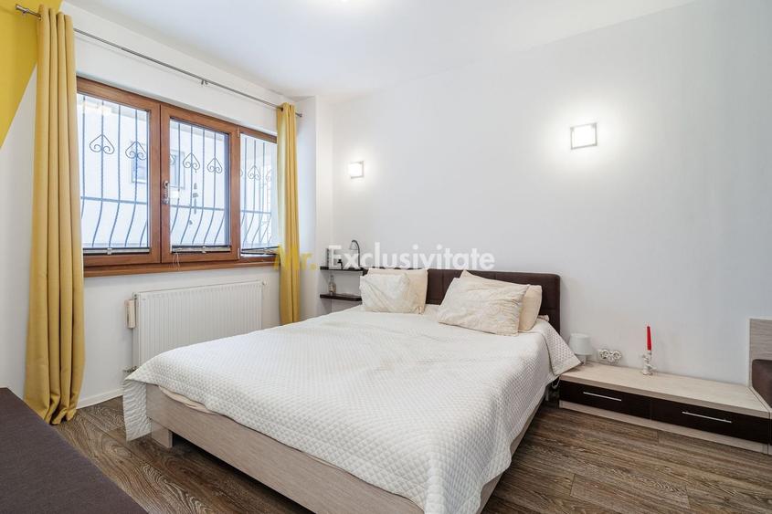 Apartament cu 4 camere semidecomandat, mobilat în Tineretului