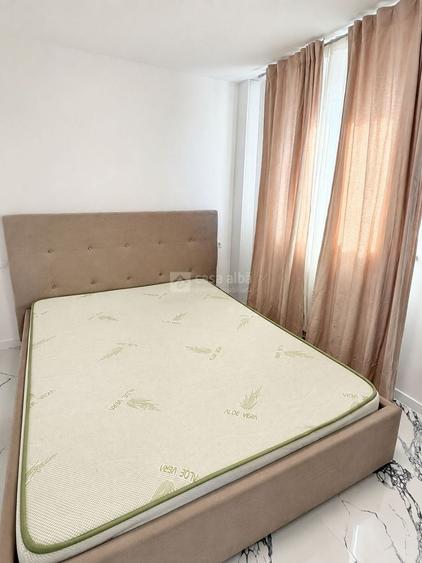 Apartament cu 2 camere semidecomandat, mobilat în Tătărași