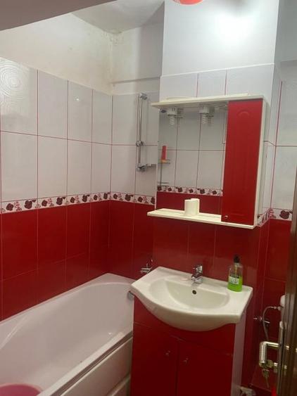 Garsonieră decomandată, mobilată în Central