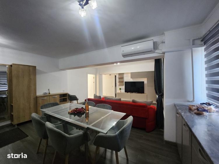 Apartament cu 4 camere decomandat în Ultracentral