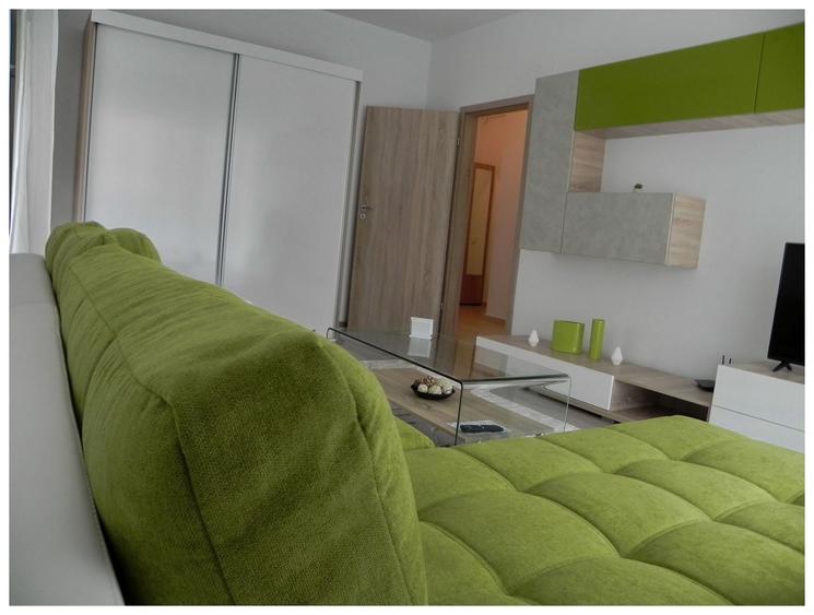 Apartament cu 2 camere decomandat, mobilat în Tractorul