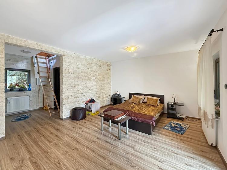 Casă individuală cu 2 camere cu Teren 1500 Mp în Livedea