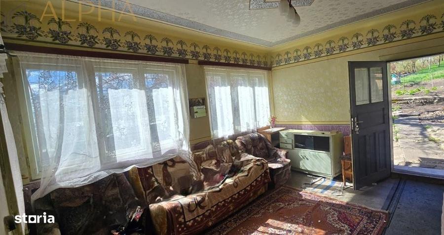 Casă cu 3 camere cu Teren 2400 Mp în Blăjenii de Jos