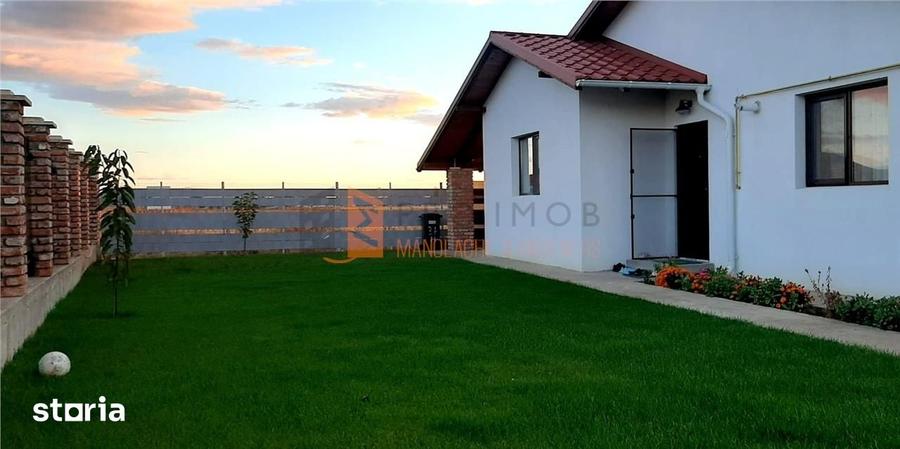 Casă cu 4 camere cu Teren 530 Mp în Vernești