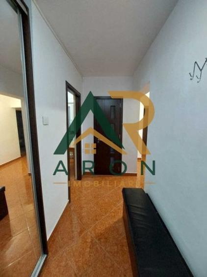 Apartament cu 3 camere decomandat, mobilat în Brâncoveanu