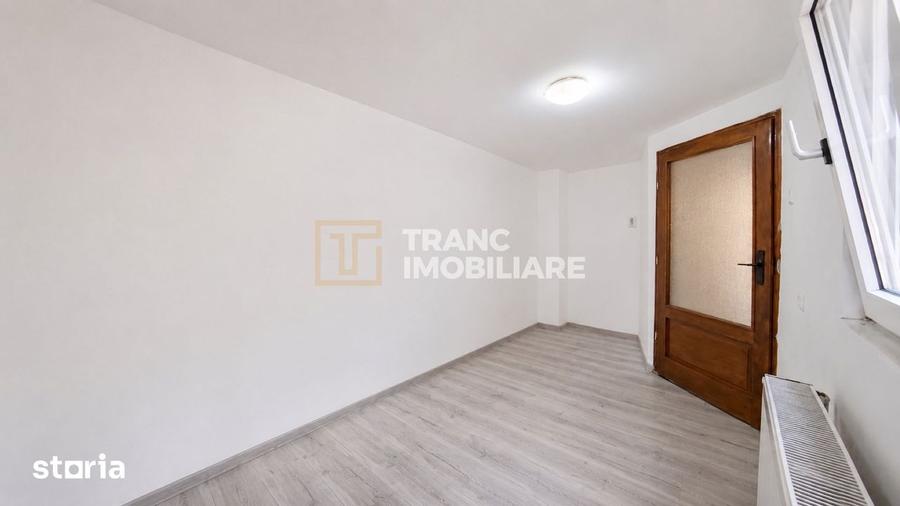 Apartament cu 2 camere semidecomandat în Drăgășani