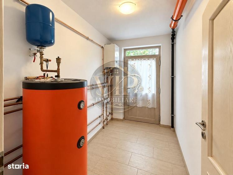 Casă cu 4 camere cu Teren 1200 Mp în Micești
